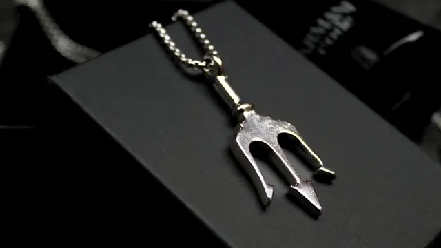 Symbolbild Schmuck und Uhren